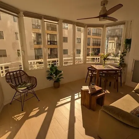 Frente A La Playa - Terraza Con Vistas - 2 Hab 2 Banos דירה קלפה