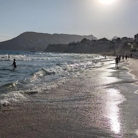 Frente A La Playa - Terraza Con Vistas - 2 Hab 2 Banos * קלפה